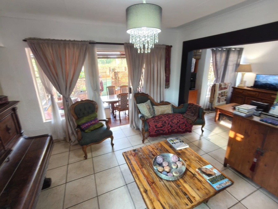 3 Bedroom Property for Sale in Safari Gardens North West